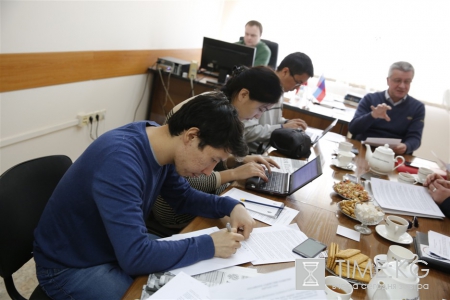 За 7 лет Россия оказала содействие Кыргызстану в объёме около 2 млрд. долларов США За 7 лет Россия оказала содействие Кыргызстану в объёме около 2 млрд. долларов США