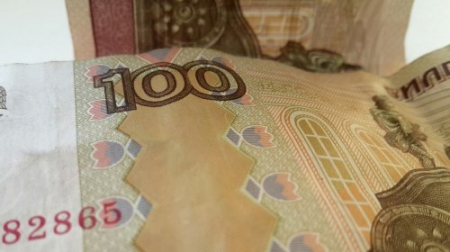 Новости России сегодня, 29.02.2016: реальные зарплаты продолжат снижаться