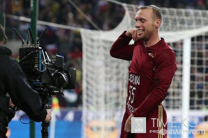 Глушаков рассказал о недопонимании между игроками сборной в матче с Литвой