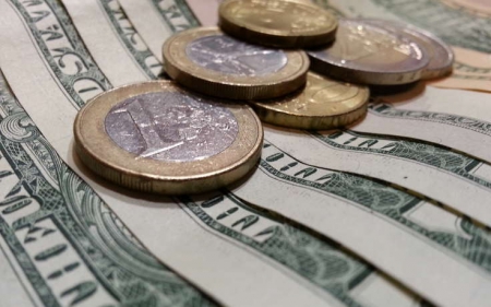 Курс валют на сегодня 10 марта 2016: курс доллара снизился на 81 копейку, евро — на 67