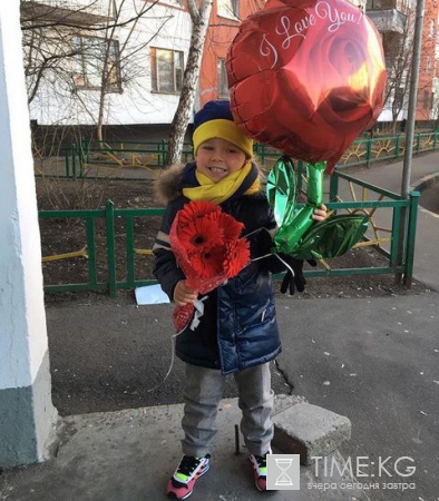 Сын Дарьи Пынзарь ухаживает за семилетней подружкой