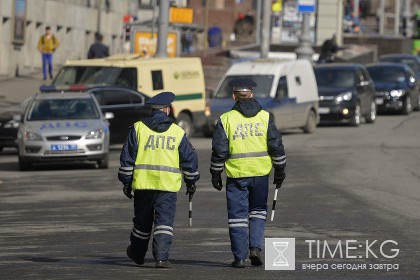 На востоке Москвы байкер погиб в аварии с легковушкой