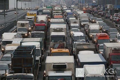 Россия вдвое увеличила плату за проезд для иностранных перевозчиков