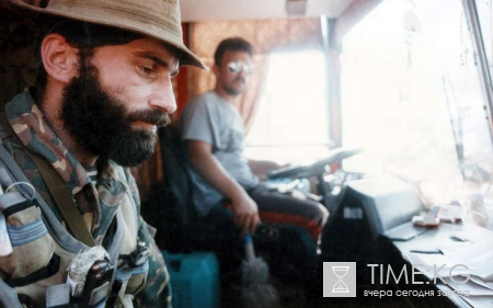 Аслана Масхадова сдал Басаев