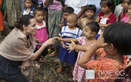 Джоли при смерти, западные издания публикуют шокирующие снимки звезды