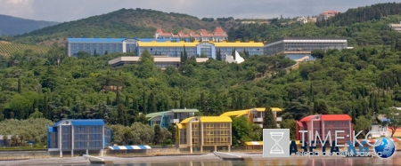 Крымский "Артек" ждет иностранцев