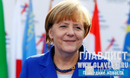 Меркель учит немцев правильному поведению в Турции