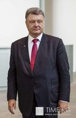 Мятый костюм Порошенко рассмешил пользователей соцсетей