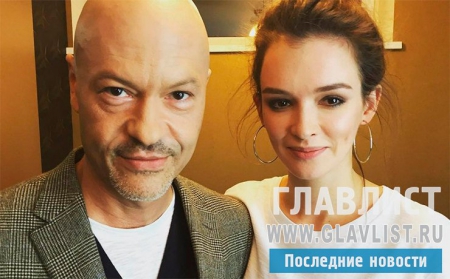 Паулина Андреева предпочитает зрелых мужчин и берет их «обнаженкой»
