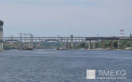 В Иркутске подозреваемый в убийстве девушки спрыгнул с моста, уходя от погони
