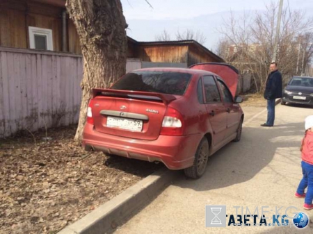 В Перми легковушка без водителя переехала бабушку-инвалида