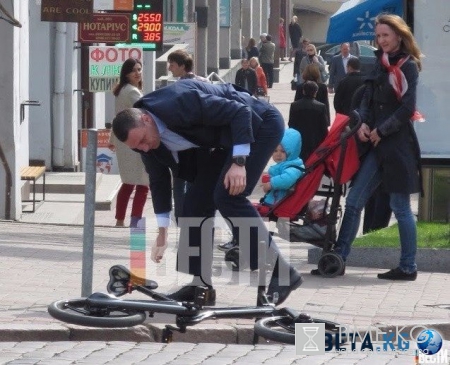 Виталий Кличко прочувствовал прелесть киевских дорог