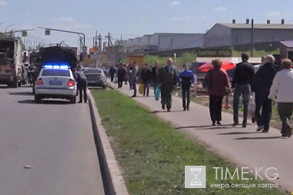 Бойцы ОМОНа задержали свыше 100 участников драки на Хованском кладбище