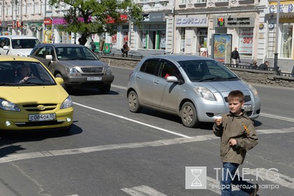 Сбивший ребенка в Москве водитель объявлен в розыск