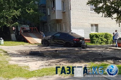 Сын экс-министра спорта РФ протаранил остановку в Подольске, сбив людей (ФОТО) Сын экс-министра спорта РФ протаранил остановку в Подольске, сбив людей (ФОТО)