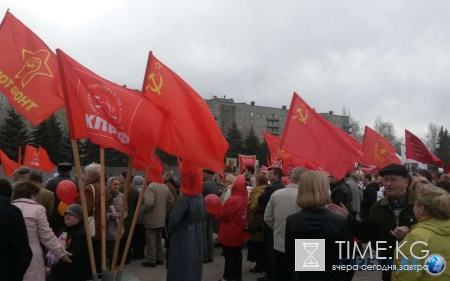 Депутаты ВР требуют снятия запрета Знамени Победы