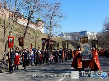 Крестный ход на Пасху в Нижнем Новгороде