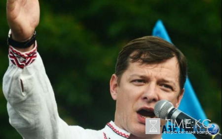 Олег Ляшко принес в Раду раскладушку