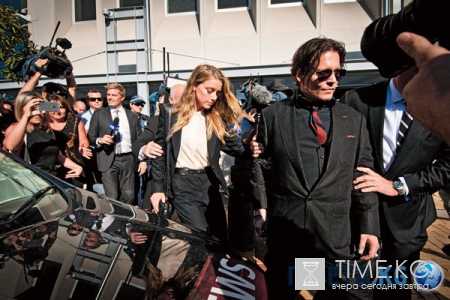 Причиной развода Джонни Деппа и Эмбер Херд могла стать другая женщина