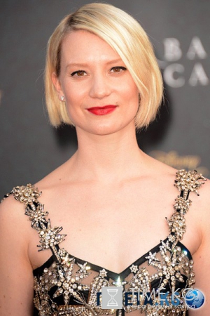 Причиной развода Джонни Деппа и Эмбер Херд могла стать другая женщина