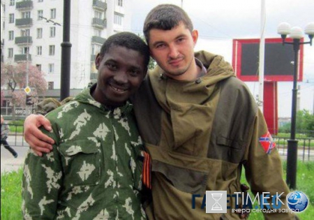 «Русский мир в Донецке»: в Сети высмеяли темнокожего боевика «ДНР»