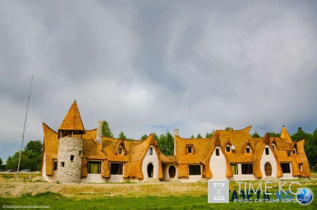 Словно сказка: глиняный замок из Долины Фей в Румынии