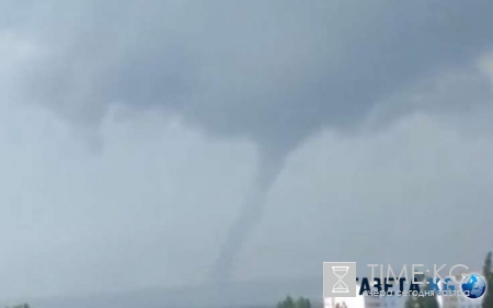 Смерч в Волгодонске сняли на видео: в Ростовской области наблюдаются жуткие природные аномалии