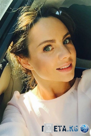 Сорока на хвосте принесла: самые громкие сплетни о звездах, которые обсуждает весь мир