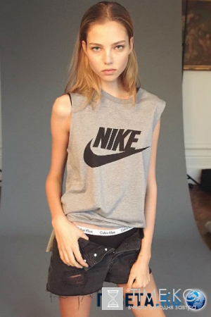 Сорока на хвосте принесла: самые громкие сплетни о звездах, которые обсуждает весь мир