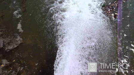 В харьковской школе заработал самый высокий в городе фонтан. Видео