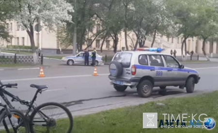 В Кузбассе по вине автоледи сразу два мотоцикла угодили под колеса иномарки