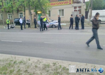 В Перми из-за лихача патрульный автомобиль попал в ДТП, один человек погиб