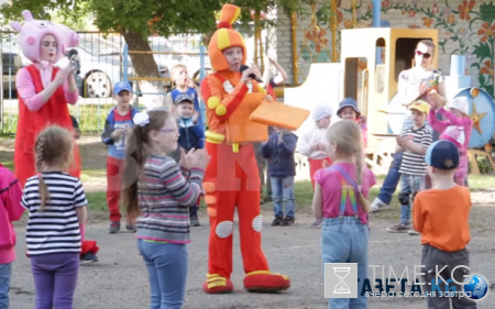 В пермском детском саду Свинка Пеппа и Фиксик агитировали детей голосовать за «добрых волшебников» единороссов