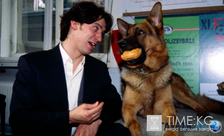 Вежливый флирт и безмолвные свидетели: сериалы «крутых» 90-х