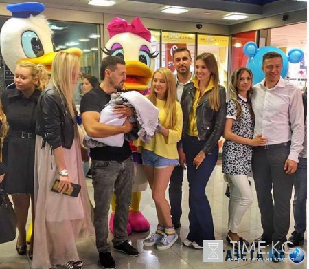 Выписка Дарьи Пынзарь из роддома шокировала поклонников: новоиспеченная мамочка была «на спорте»
