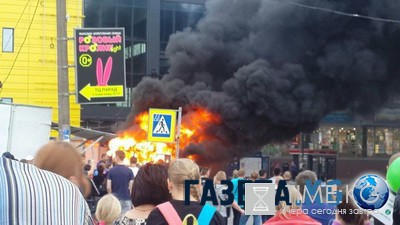 ФОТО с места взрыва маршрутки в Санкт-Петербурге появились в Сети ФОТО с места взрыва маршрутки в Санкт-Петербурге появились в Сети