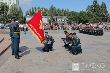 Верной и счастливой службы, лейтенанты!