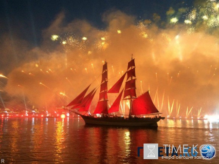 «Алые паруса-2016»: галиот «Секрет» из сказки Грина (Фото, Видео)