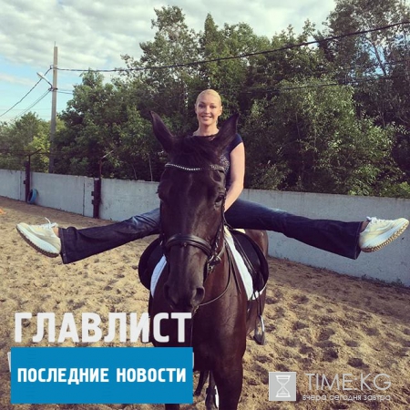Анастасия Волочкова вновь села на шпагат: три шпагата за два дня - общество негодует