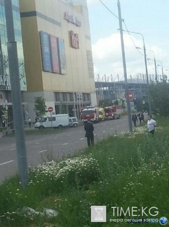 Анонимную записку об угрозе взрыва московского ТЦ «Авиапарк» нашли в «Ашане»