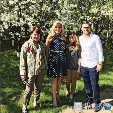 Дачный сезон: на что готовы звезды ради своих огородов