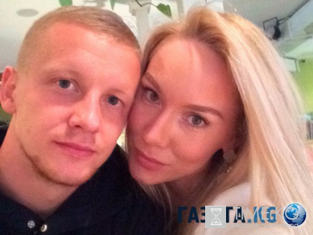 Дух победы: как любимые жены футболистов болеют за наших