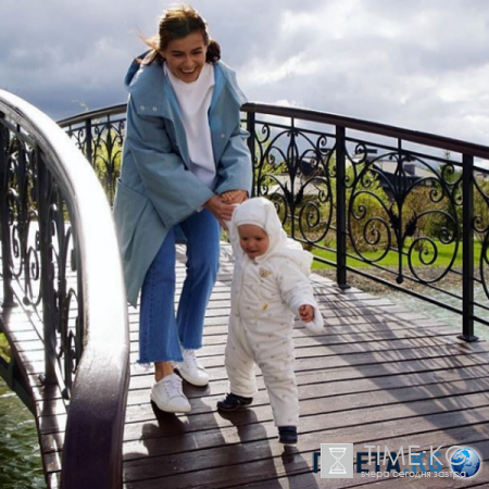Елена Темникова намекнула на скорое пополнение в семье