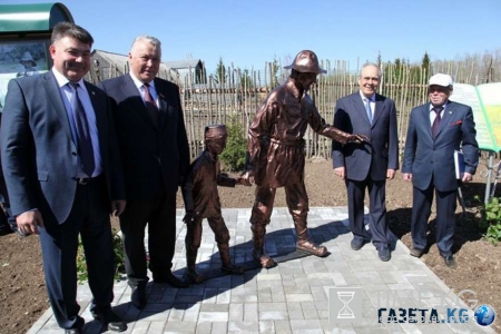 Кузнецы сказочных персонажей Тукая в деревне Кырлай Арского района РТ живут в Казани