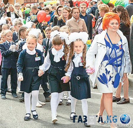 Школьники из Казани спасают свою учительницу от рака