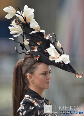 Шляпная феерия на Royal Ascot (фото)