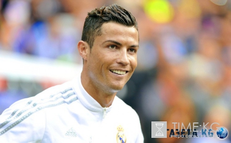 ТОП-7 известных футболистов-ловеласов