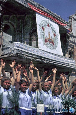 Уникальные фото физкультурного парада в Сталинграде в мае 1945 года. Фотограф Марк Редькин.