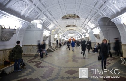 В московском метро студент напал на полицейского с разводным ключом