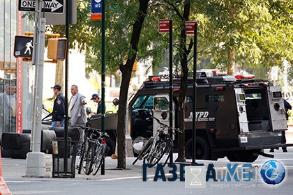 Американец бросил муляж бомбы в открытое окно полицейского автомобиля